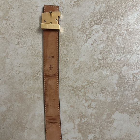 Louis Vuitton Women’s Leather Belt | Monogram Initials - Picture 13 of 15